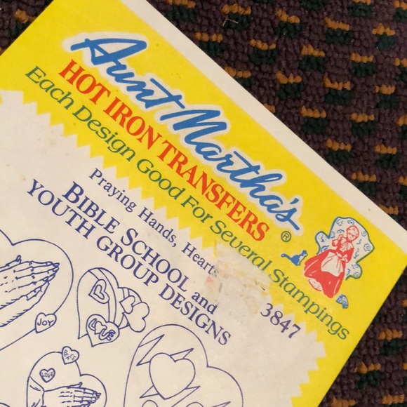 NWT Embroidery Hoop and Heart and praying hands design transfers - Picture 5 of 16